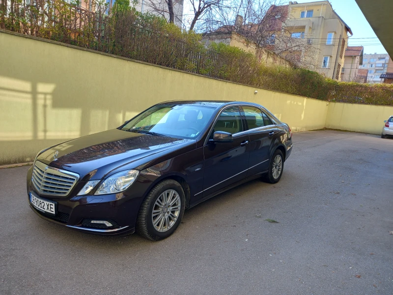 Mercedes-Benz E 250, снимка 6 - Автомобили и джипове - 52309050