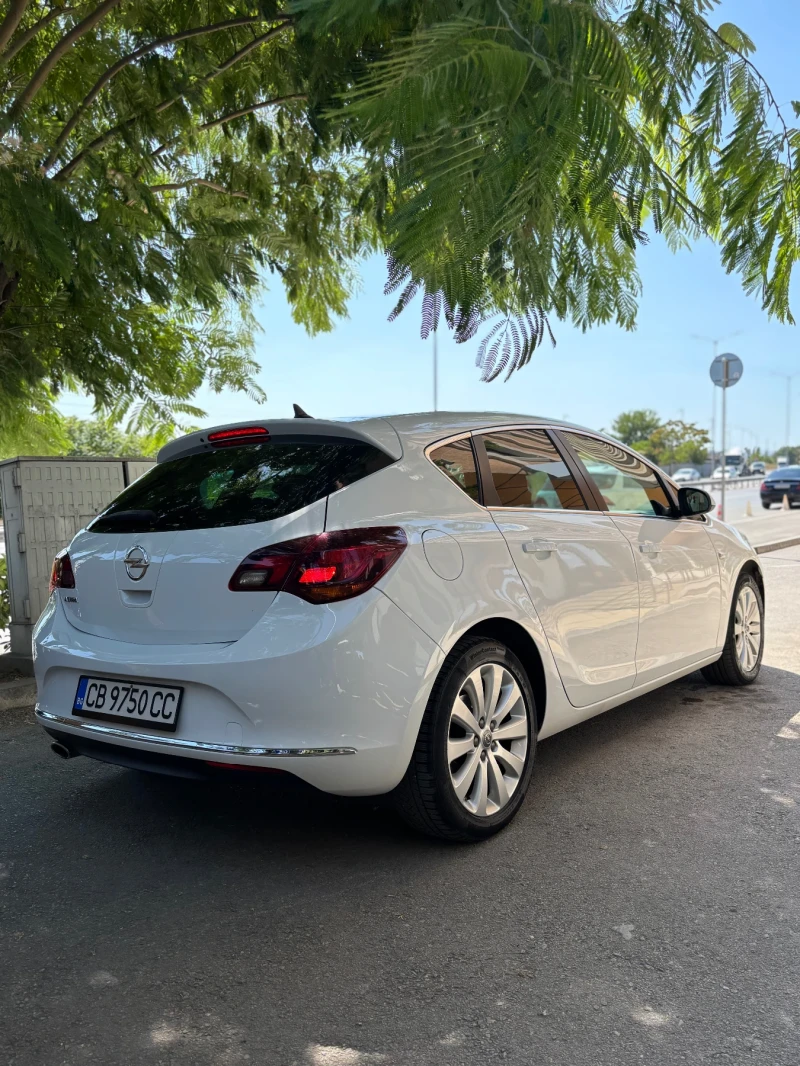 Opel Astra J 1.4 Turbo LPG, снимка 4 - Автомобили и джипове - 51538211