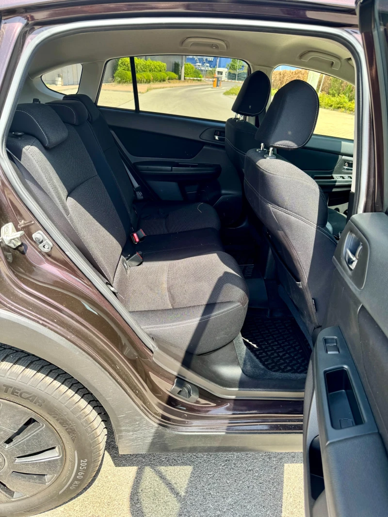 Subaru XV, снимка 11 - Автомобили и джипове - 52440790