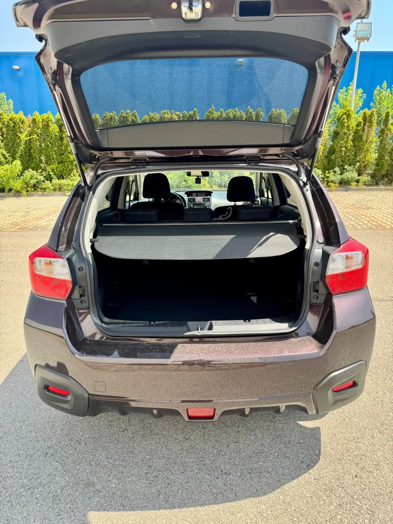 Subaru XV, снимка 12 - Автомобили и джипове - 52440790
