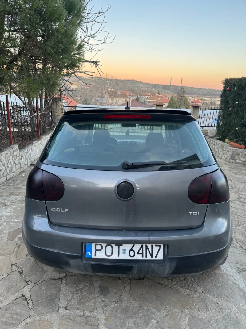 VW Golf 1.9 tdi, снимка 8 - Автомобили и джипове - 52956531
