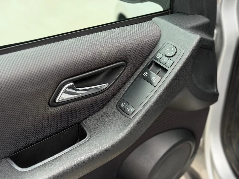 Mercedes-Benz 150 i* 2010г* РЪЧКА* 120.000КМ* НОВА* Топ Състояние* , снимка 8 - Автомобили и джипове - 53489184