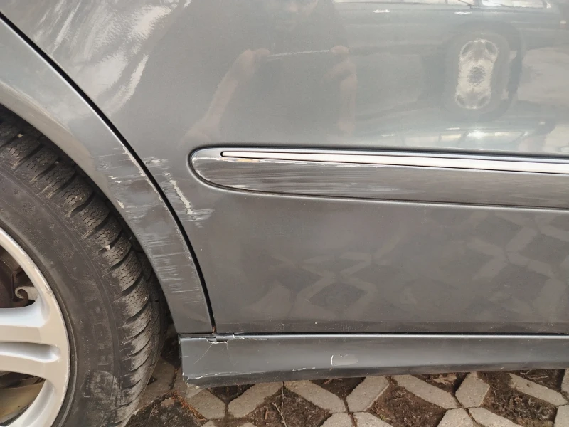 Mercedes-Benz E 220 2.2 d 170hp, снимка 5 - Автомобили и джипове - 53579971