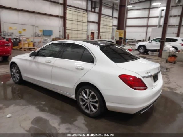 Mercedes-Benz C 300, снимка 3 - Автомобили и джипове - 49585912