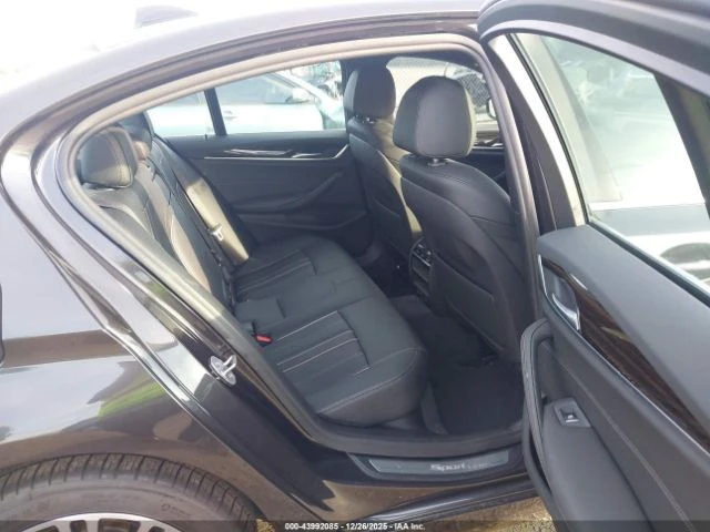 BMW 530 49 883 km* CARFAX* Клип на мотор* Фиксирана цена* , снимка 8 - Автомобили и джипове - 53014178