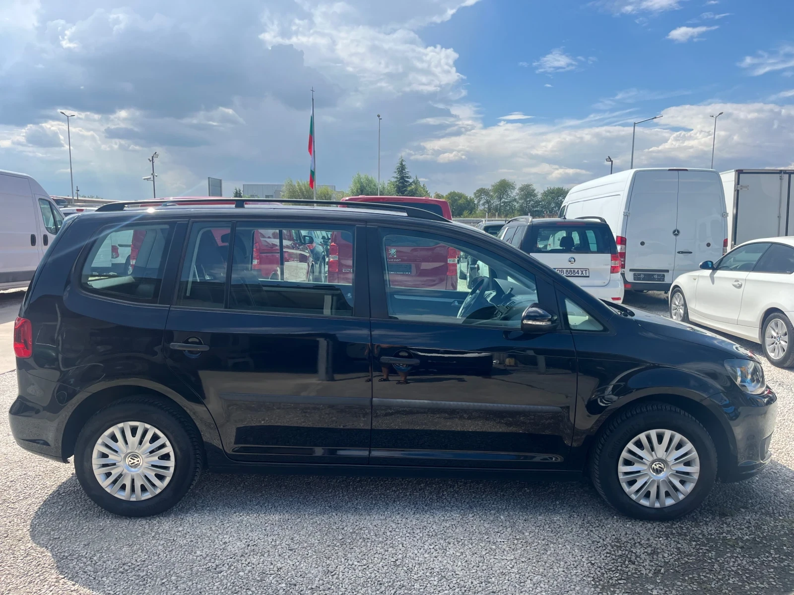 VW Touran 1.4i Автоматик - изображение 3