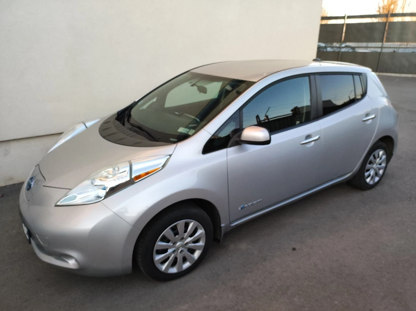 Nissan Leaf   - изображение 2