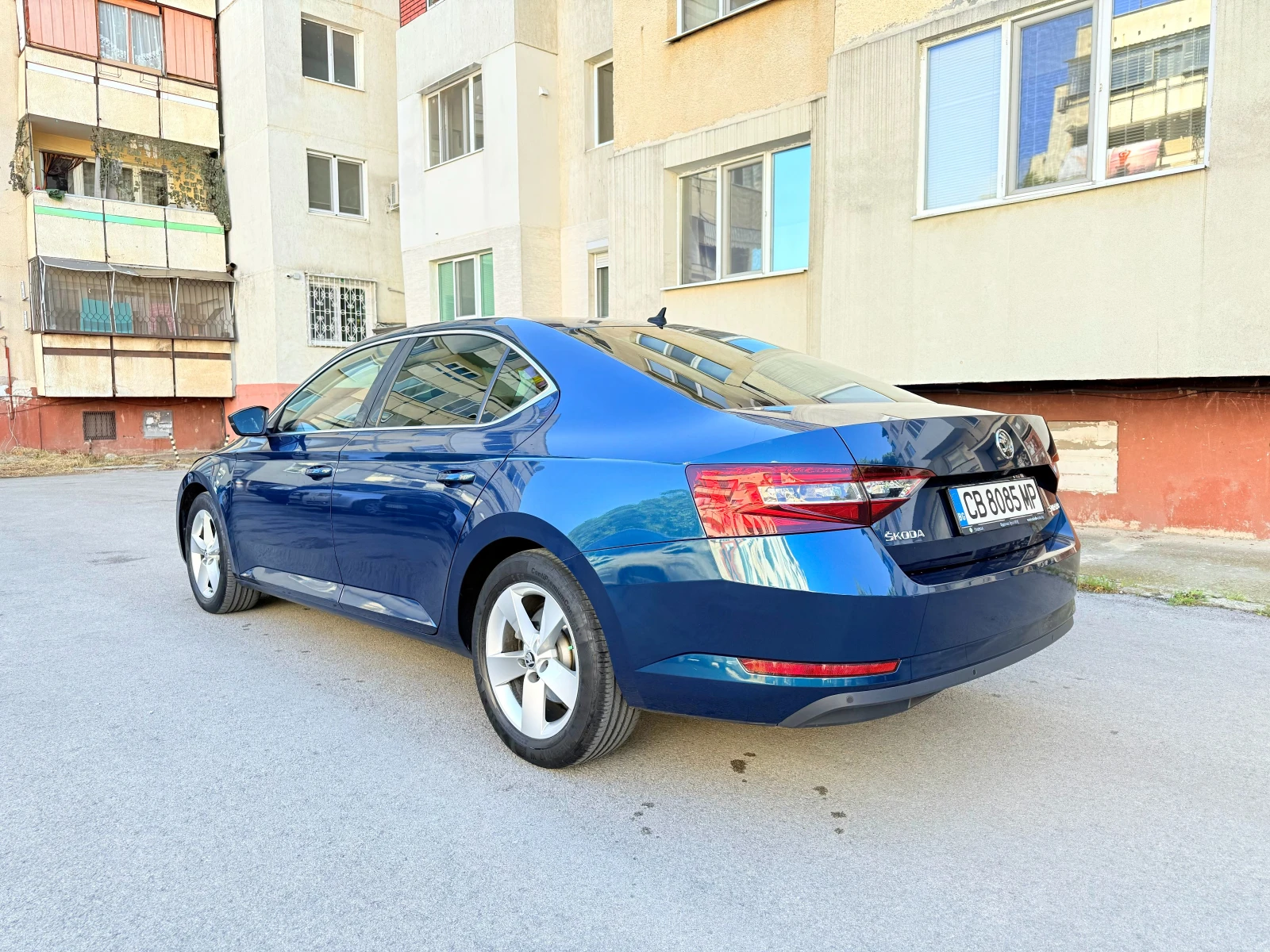 Skoda Superb 2.0 TDI СЕРВИЗНА ИСТОРИЯ - изображение 7