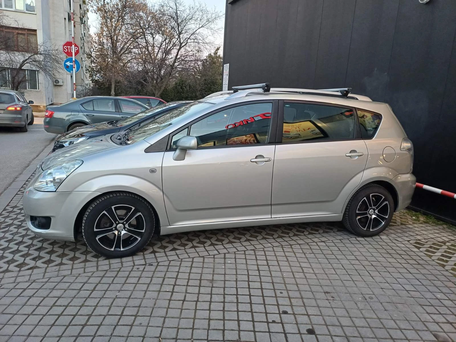 Toyota Corolla verso  - изображение 3