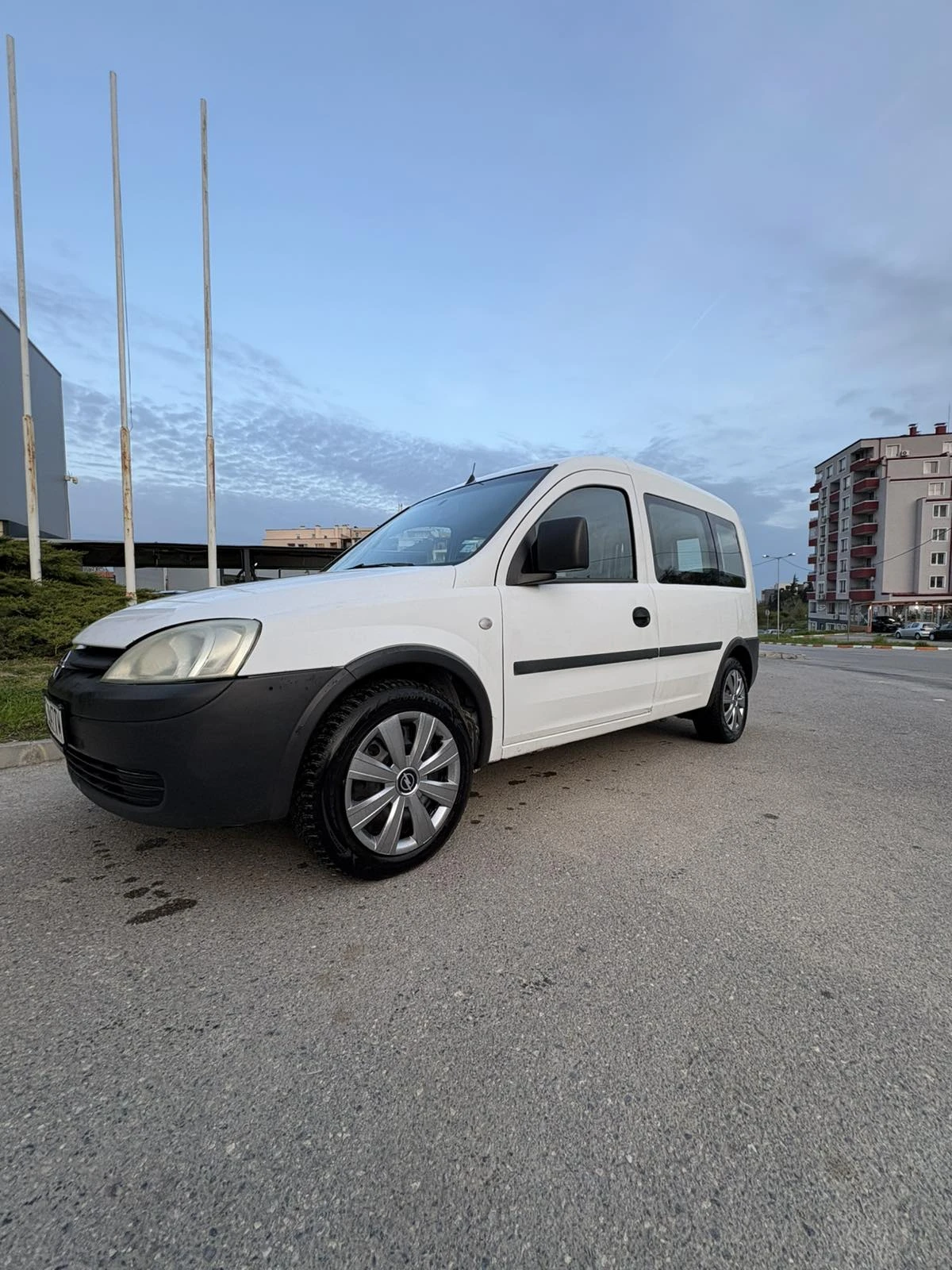 Opel Combo  - изображение 2
