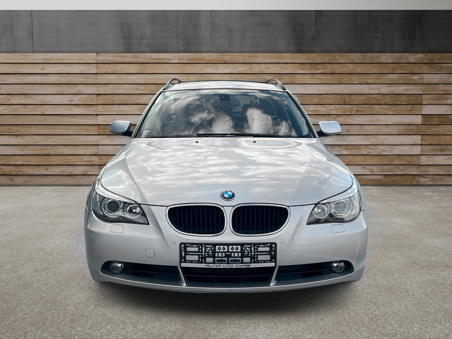 BMW 525 i ГАЗОВ ИНЖЕКЦИОН ПАНОРАМА СПОРТНИ СЕДАЛКИ ПОДГРЕВ - изображение 2