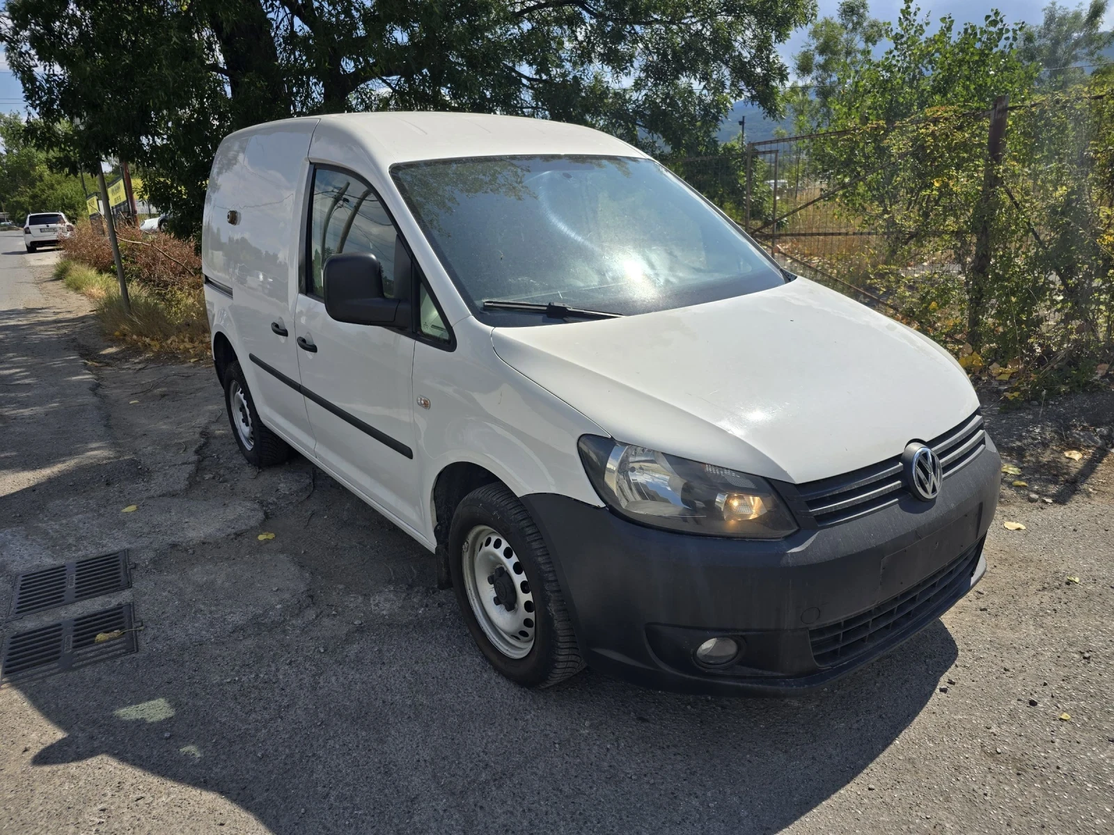 VW Caddy 2.0TDI - изображение 3