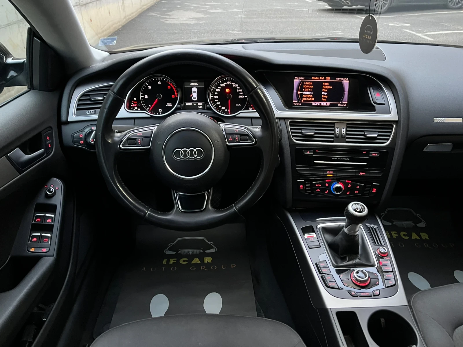 Audi A5 Bi-Xenon* LED ������* HighBeamAssist* NAVI* ������ | Mobile.bg � ����������� 9