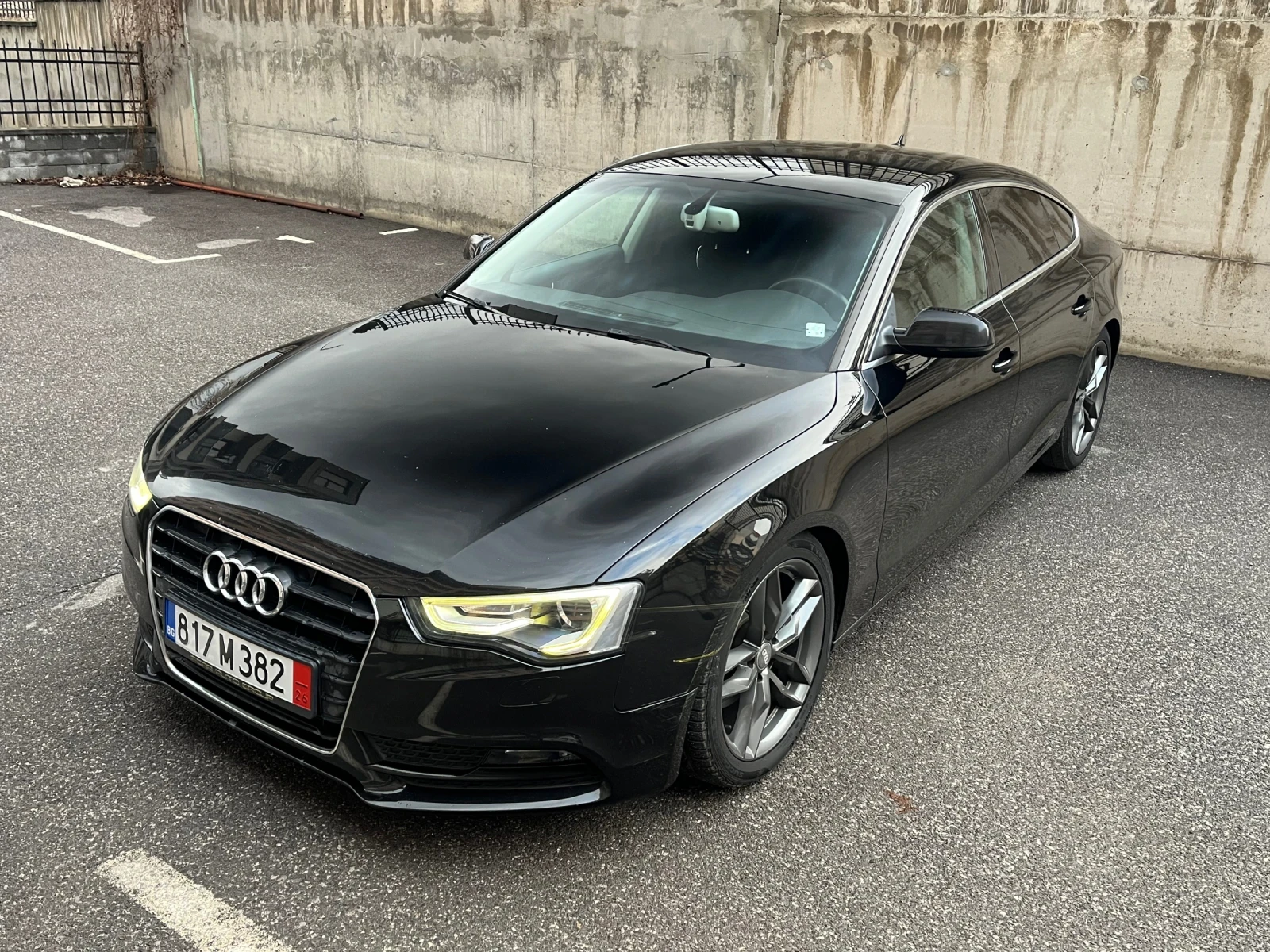 Audi A5 Bi-Xenon* LED дневни* HighBeamAssist* NAVI* Подгре, снимка 2 - Автомобили и джипове - 55126357