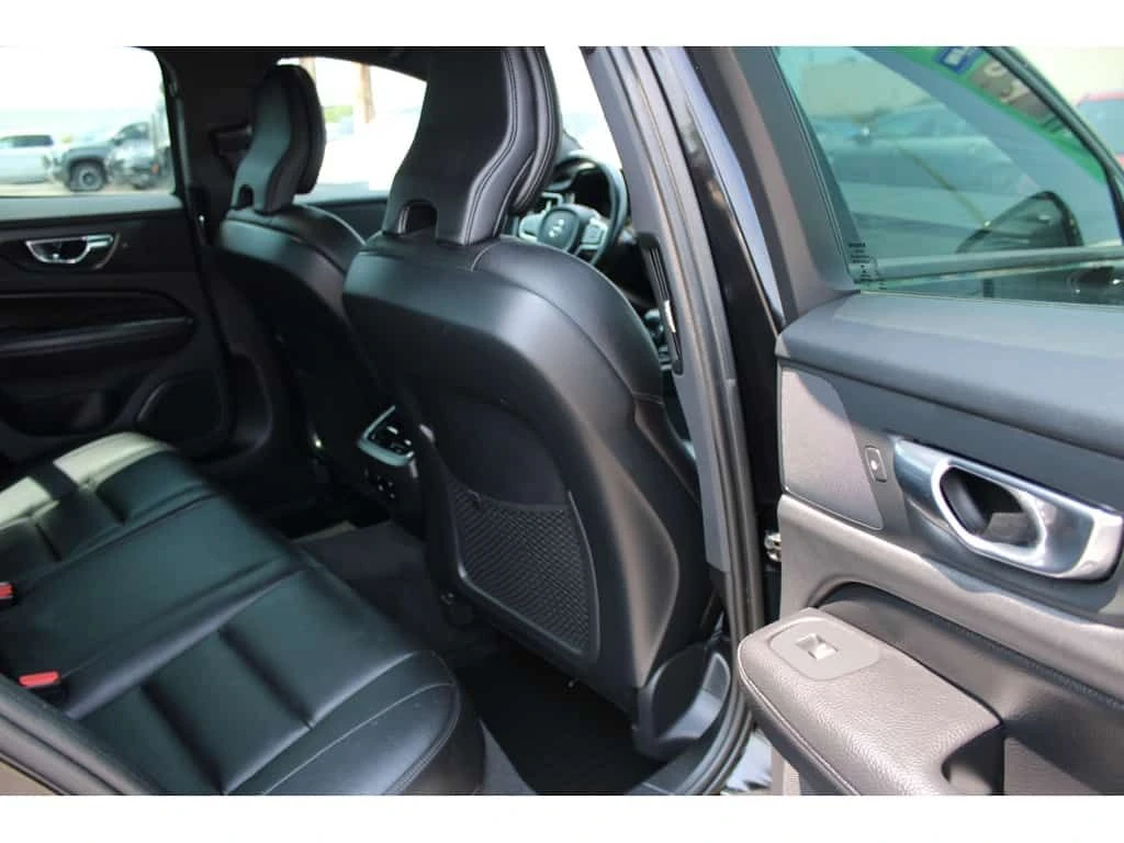 Volvo S60 * T6 Momentum AWD No Accident Clean Carfax * CARFA, снимка 9 - Автомобили и джипове - 53862616