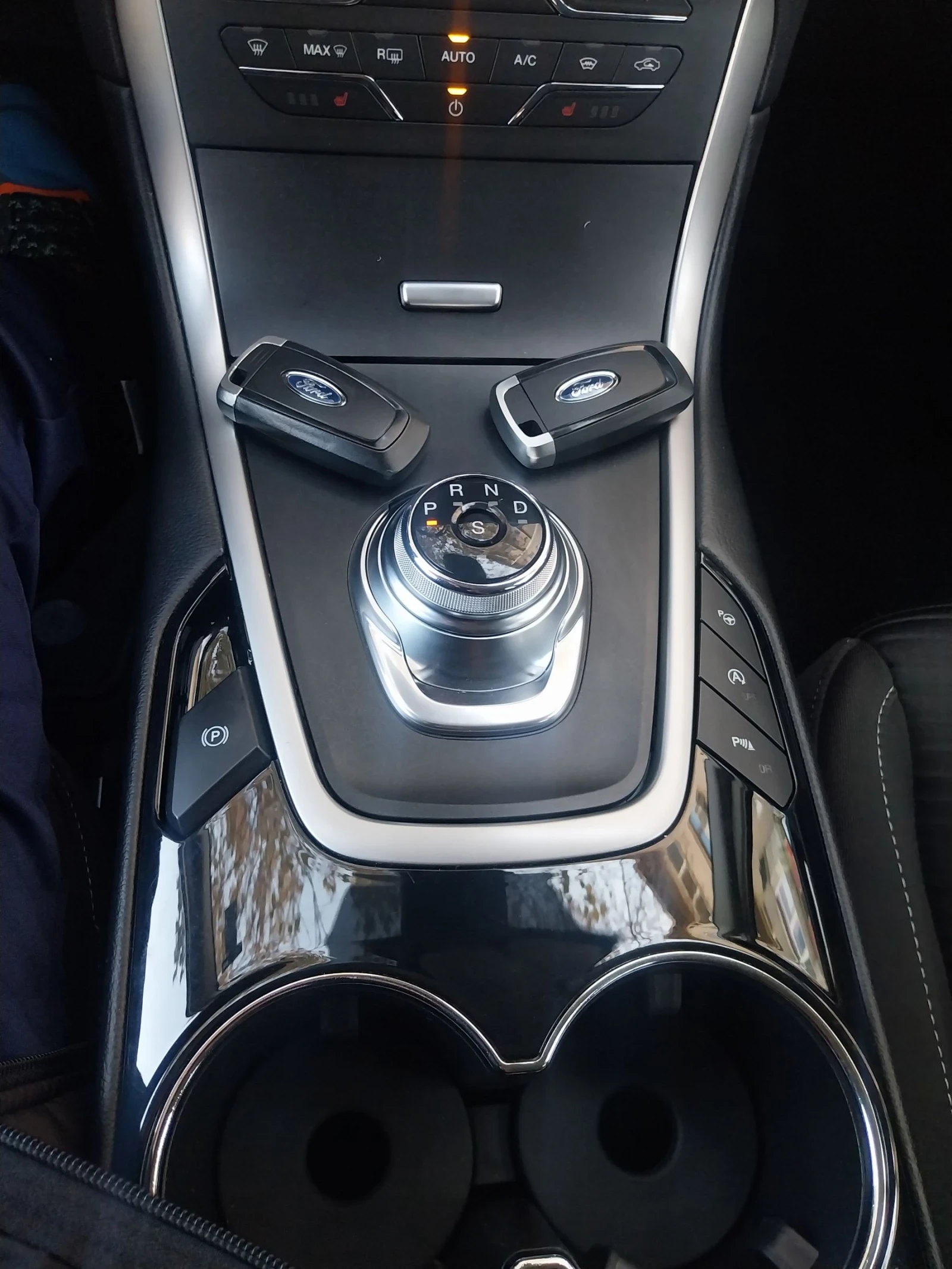 Ford S-Max, снимка 11 - Автомобили и джипове - 54084235