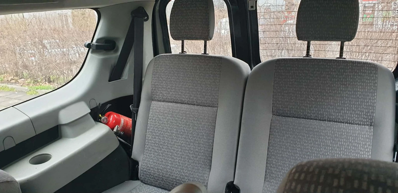 Dacia Logan 1.5 DCI, снимка 15 - Автомобили и джипове - 54140520