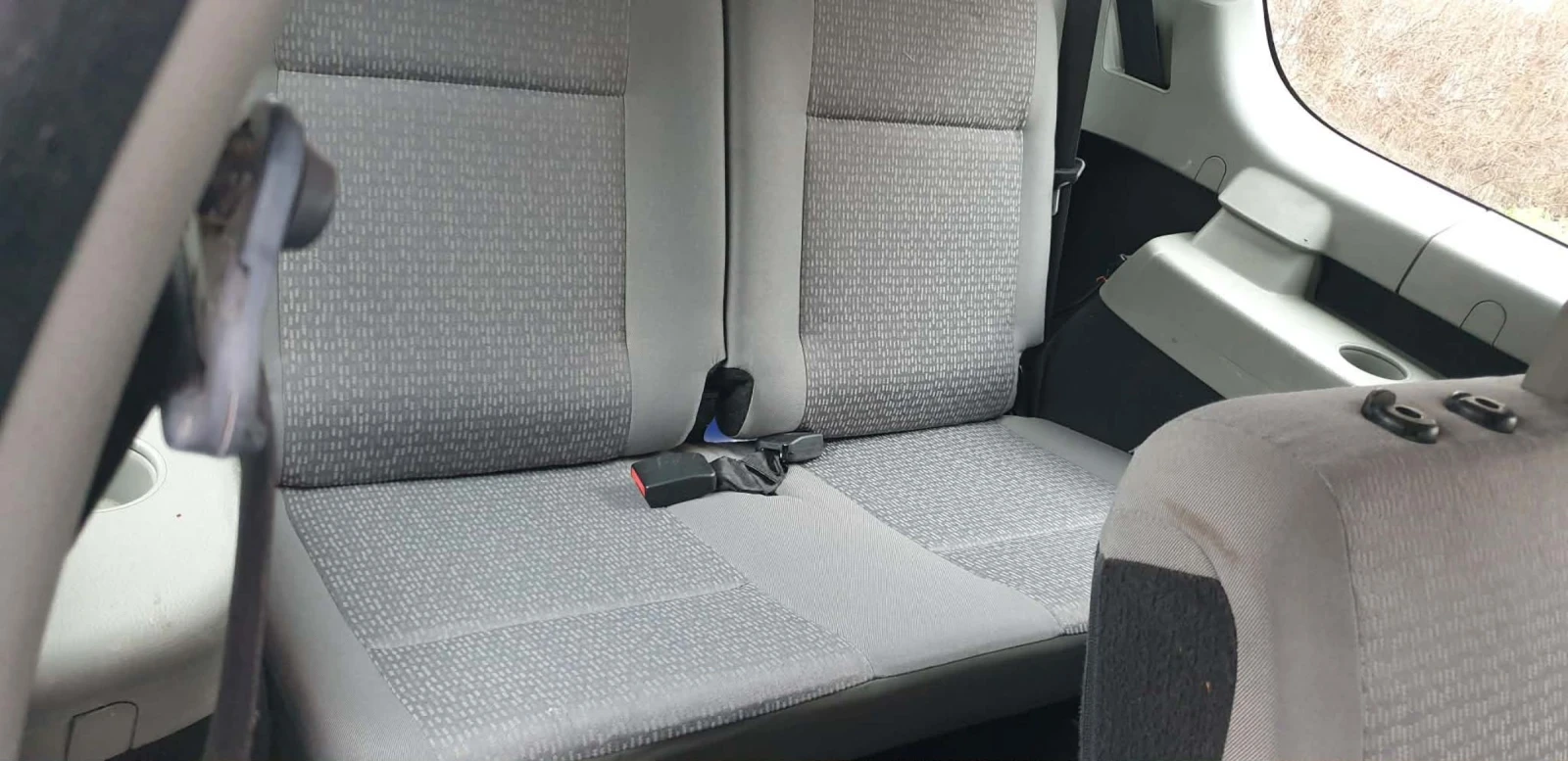 Dacia Logan 1.5 DCI, снимка 13 - Автомобили и джипове - 54140520