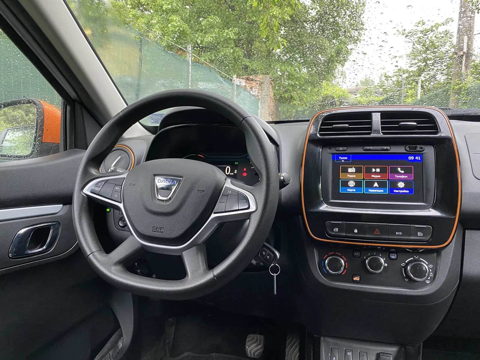 Dacia Spring Comfort Plus, снимка 7 - Автомобили и джипове - 54655124