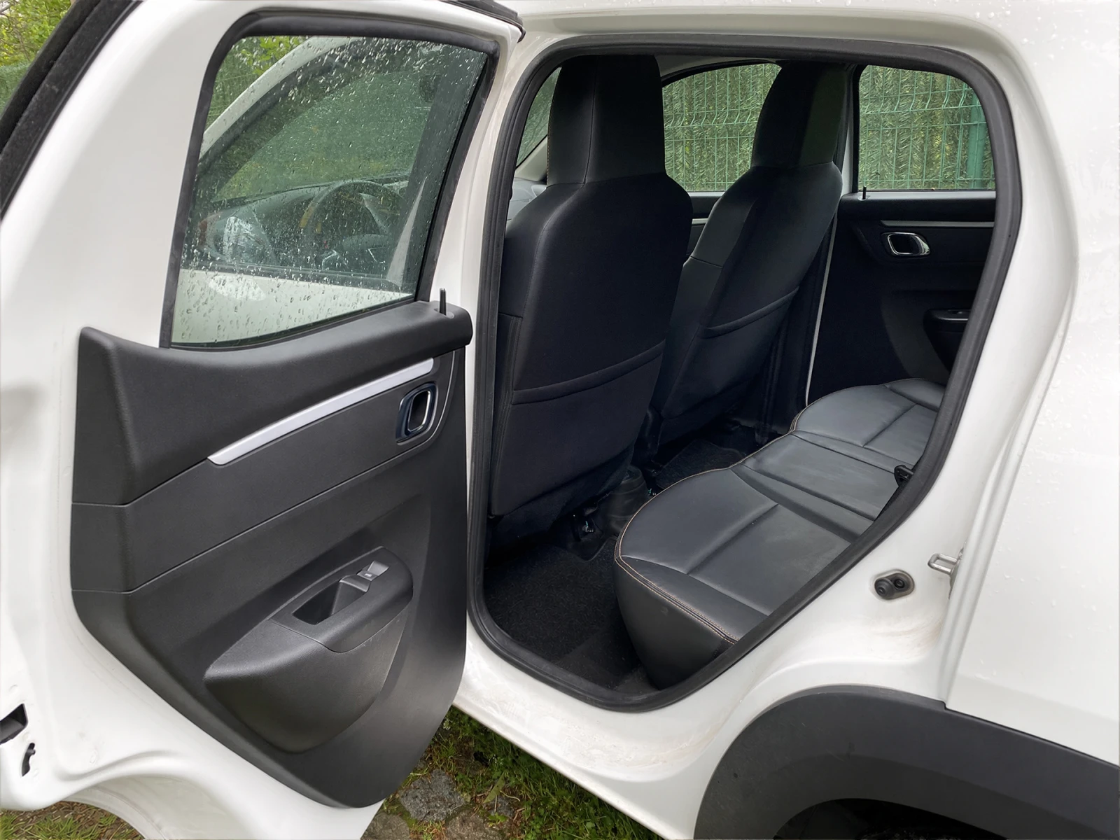 Dacia Spring Comfort Plus, снимка 12 - Автомобили и джипове - 54655124