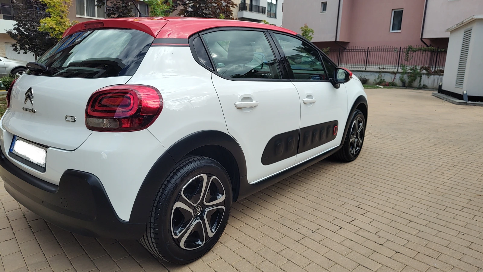 Citroen C3 1.2 PureTech 82 к.с. | 2017 г. | 63 000 км | , снимка 4 - Автомобили и джипове - 56282845