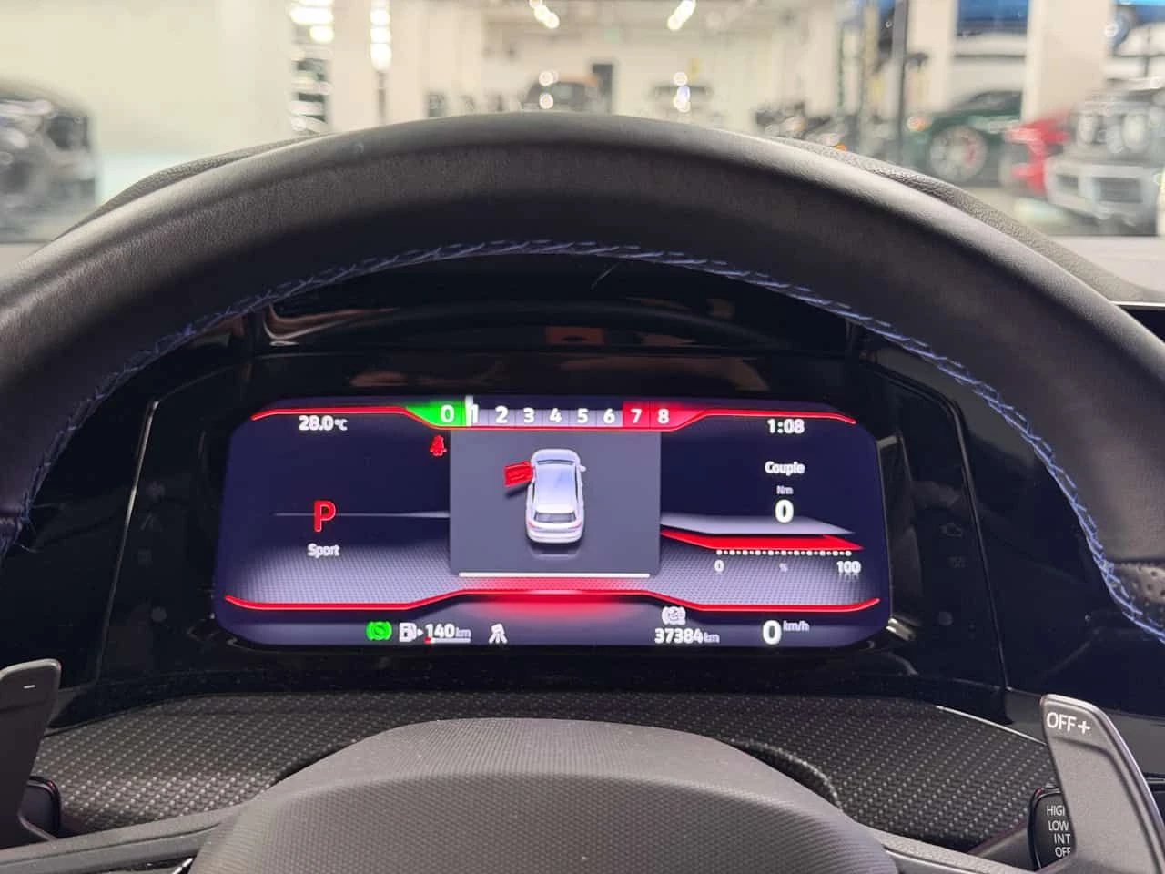 VW Golf * R* DSG * АВТОКРЕДИТ БЕЗ ПЪРВОНАЧАЛНА ВНОСКА* , снимка 8 - Автомобили и джипове - 54936761