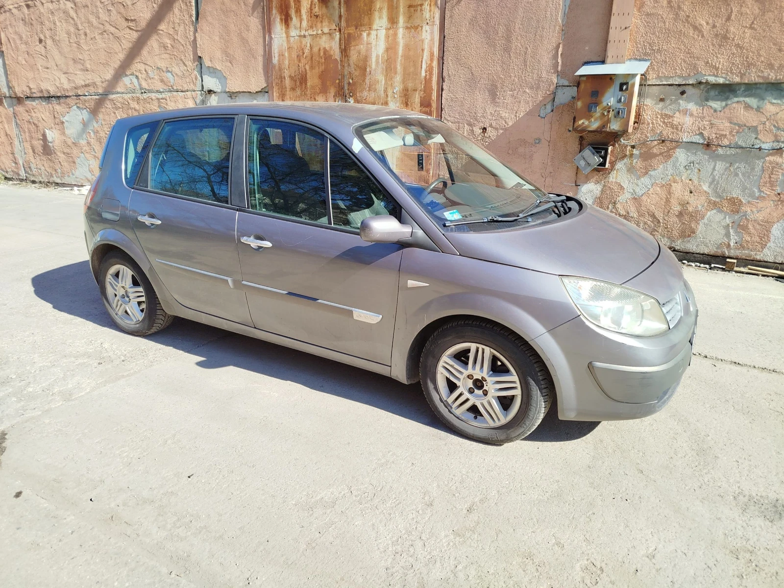 Renault Scenic, снимка 3 - Автомобили и джипове - 55066449