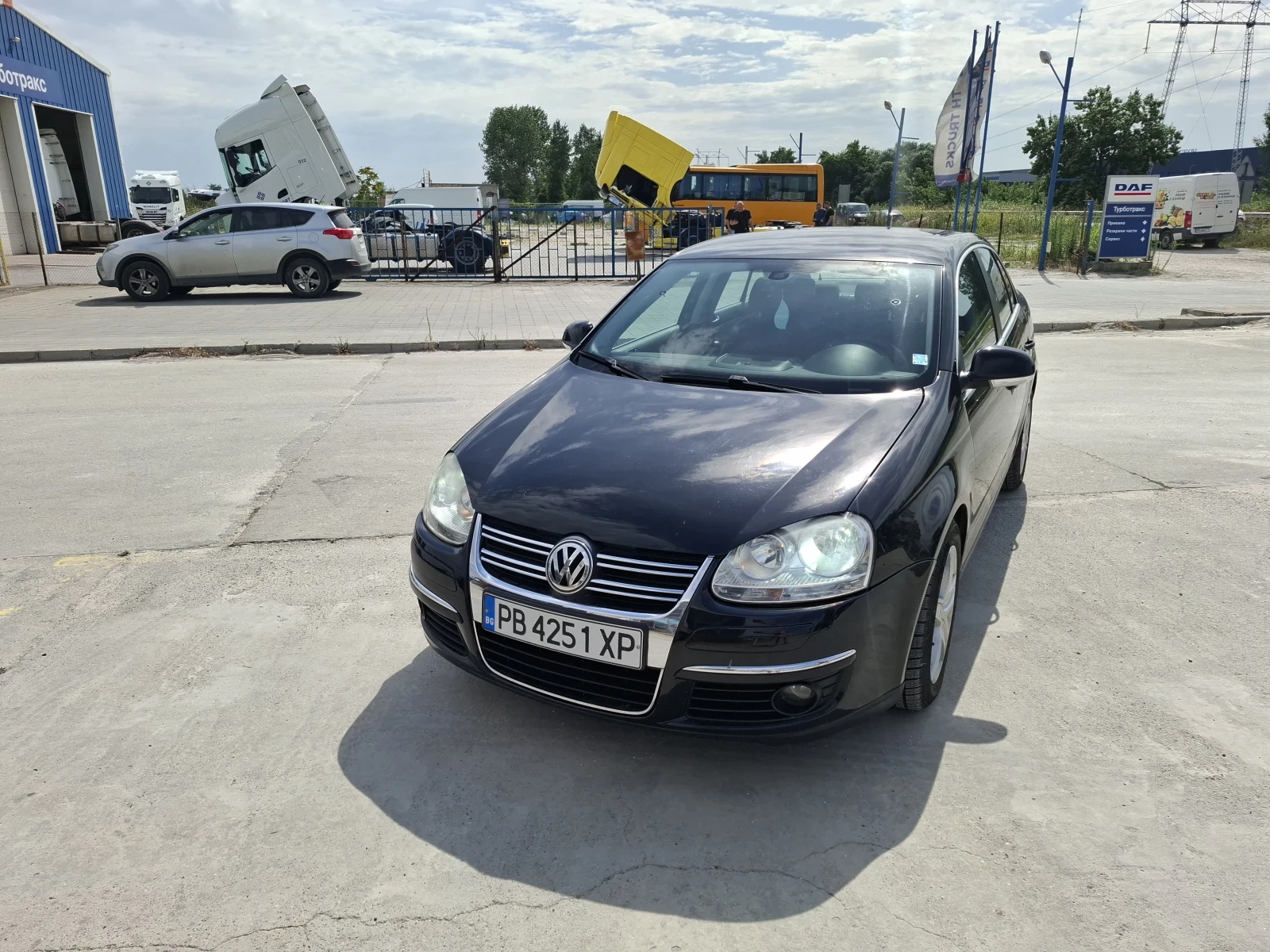 VW Jetta ОБСЛУЖЕНА ВСИЧКО ПЛАТЕНО