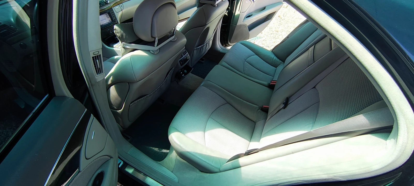 Mercedes-Benz E 270, снимка 7 - Автомобили и джипове - 55679151