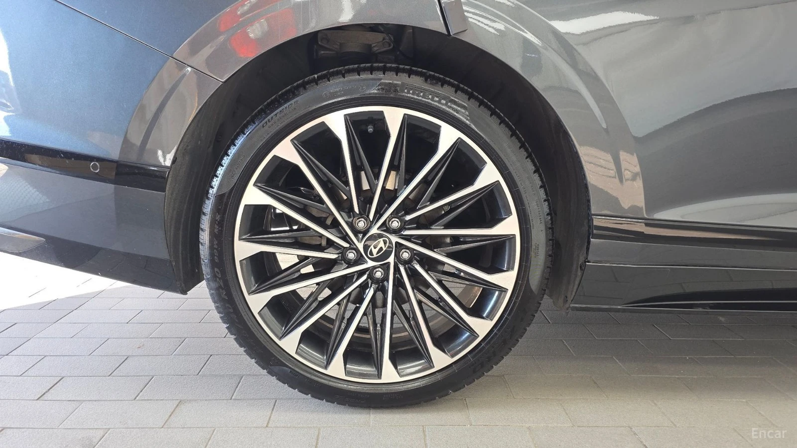 Hyundai Grandeur 2.5* Calligraphy* МАСАЖИ* ПОДГР* ОБДУХВ* 360* HUD*, снимка 5 - Автомобили и джипове - 55680083