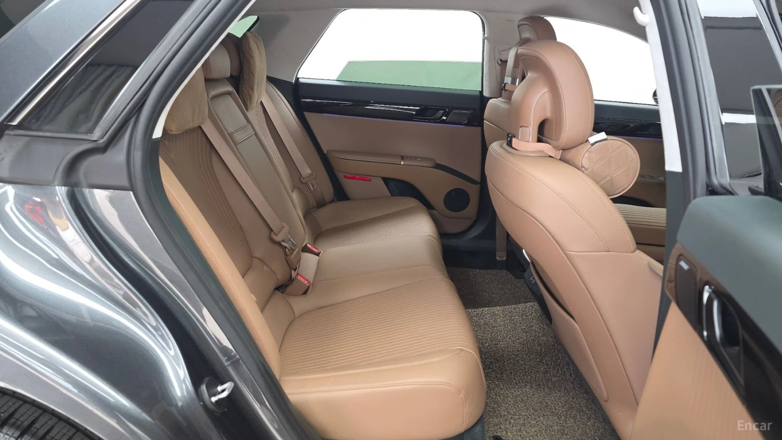 Hyundai Grandeur 2.5* Calligraphy* МАСАЖИ* ПОДГР* ОБДУХВ* 360* HUD*, снимка 12 - Автомобили и джипове - 55680083