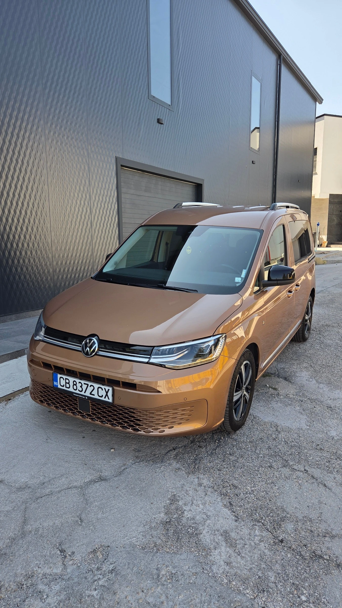 VW Caddy Style 7 места