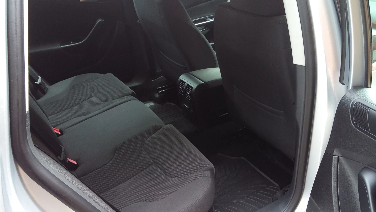 VW Passat, снимка 15 - Автомобили и джипове - 56039874