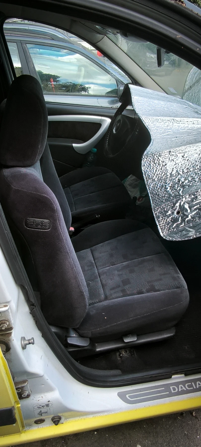 Dacia Logan Комби, снимка 11 - Автомобили и джипове - 56332637