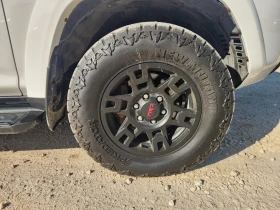Toyota 4runner TRD Pro 4WD/KEYLESS/NAVI/LANE ASSIST, снимка 9