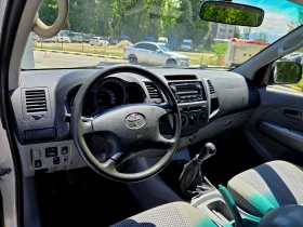 Toyota Hilux 2.5, снимка 8