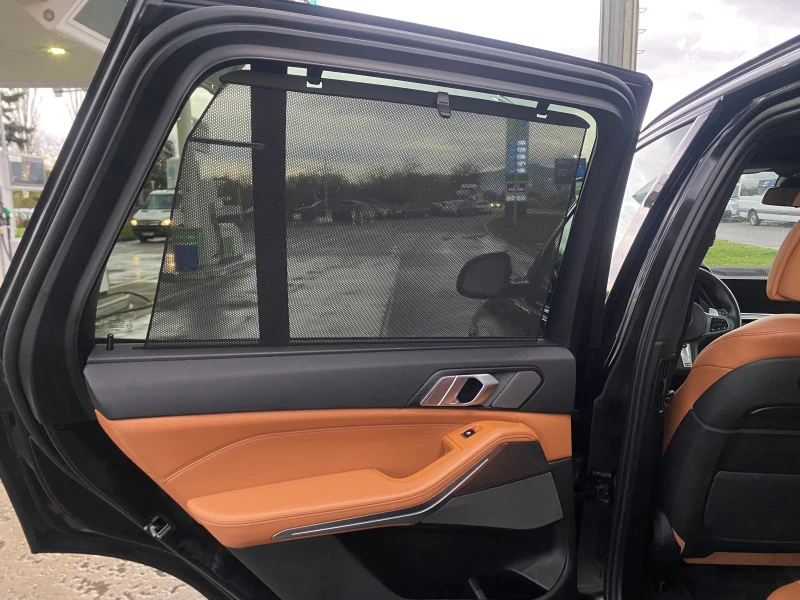 BMW X5 4.0i/M-ПАКЕТ/ВЪЗДУШНО/LASER/360, снимка 15 - Автомобили и джипове - 52472200