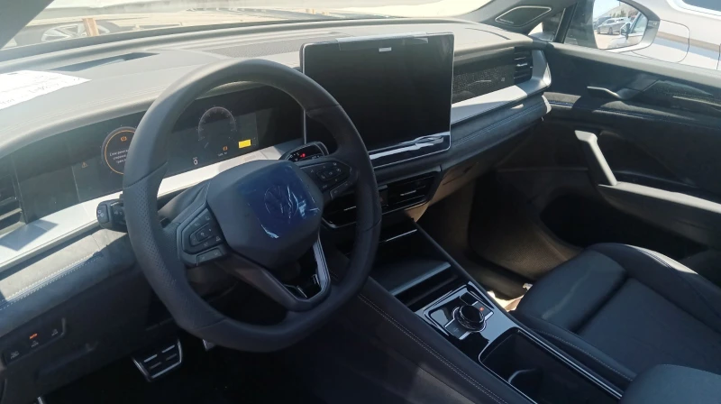 VW Tayron R-line 2.0TSI 265к.с. 4x4 БЕЗ ТОК, снимка 4 - Автомобили и джипове - 52927450