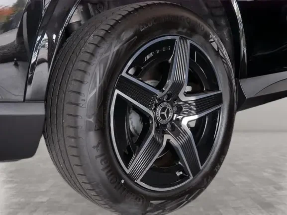 Mercedes-Benz GLC 300 dе 4Matic = AMG Line = Premium Plus Гаранция - изображение 3