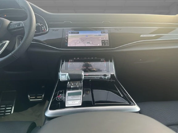 Audi SQ8 Quattro = Carbon = Гаранция, снимка 7 - Автомобили и джипове - 52811774