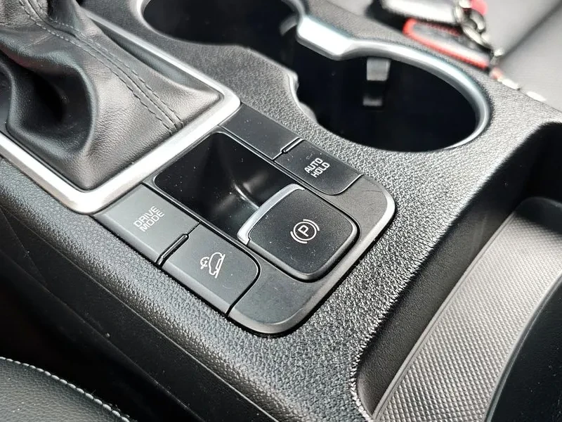 Kia Sportage The Bold Diesel 1.6 2Wd Prestige, снимка 17 - Автомобили и джипове - 54955805