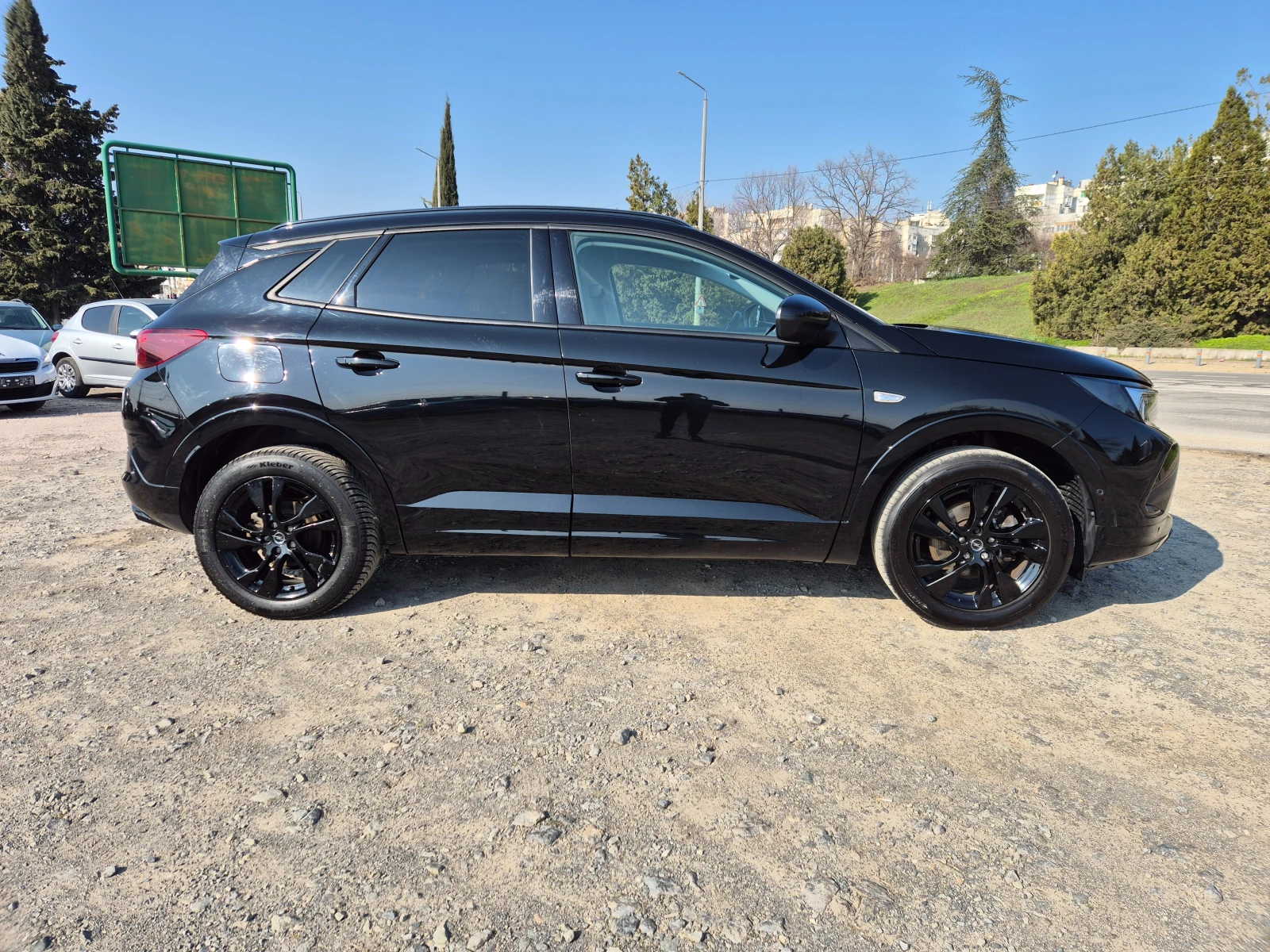 Opel Grandland X 1.2i, снимка 6 - Автомобили и джипове - 53711774