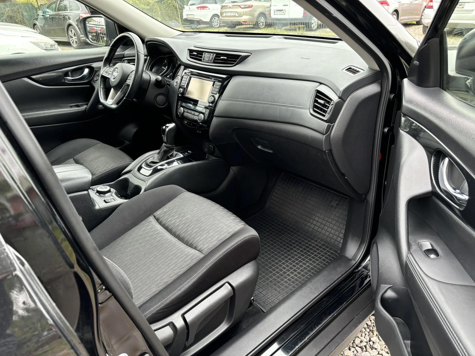 Nissan X-trail 2.0D 177hp N-CONNECTA, снимка 8 - Автомобили и джипове - 53859276