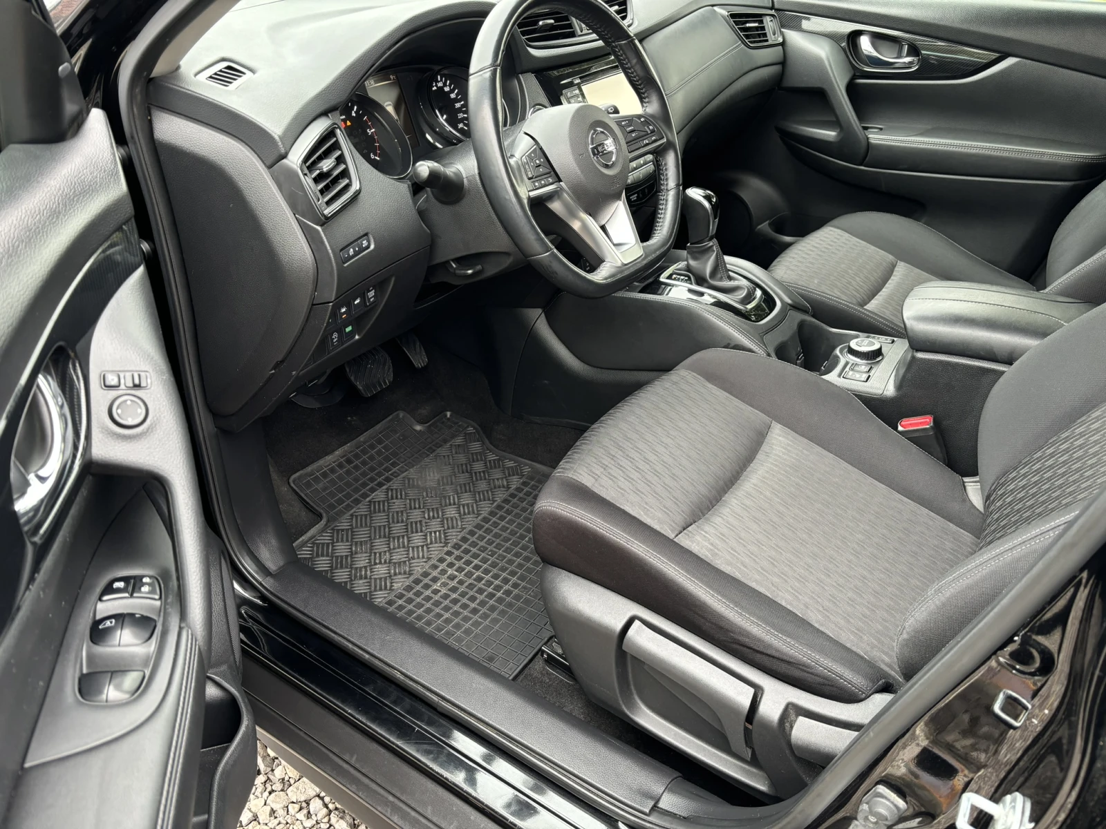 Nissan X-trail 2.0D 177hp N-CONNECTA, снимка 7 - Автомобили и джипове - 53859276