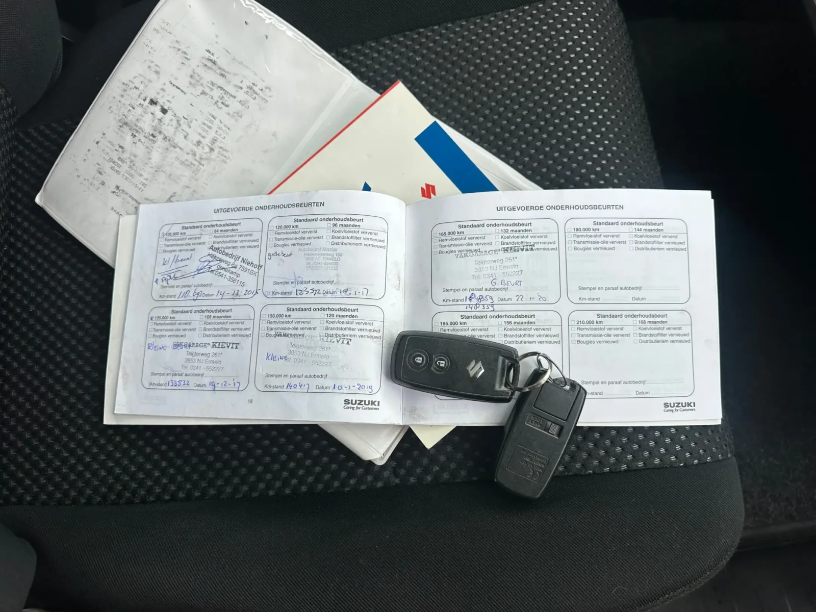 Suzuki Grand vitara 2.0-РЪЧКА-4x4-RollBars-МУЛТИМЕДИЯ-БЕЗ-РЪЖДА!, снимка 11 - Автомобили и джипове - 54056997