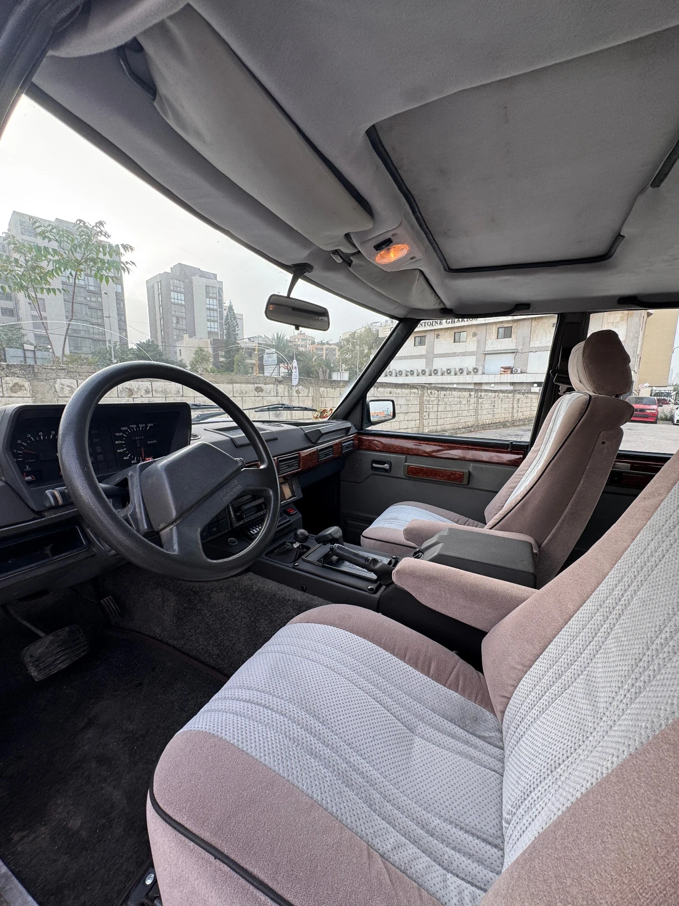 Land Rover Range rover Classic 3.5 V8 , снимка 8 - Автомобили и джипове - 54241369