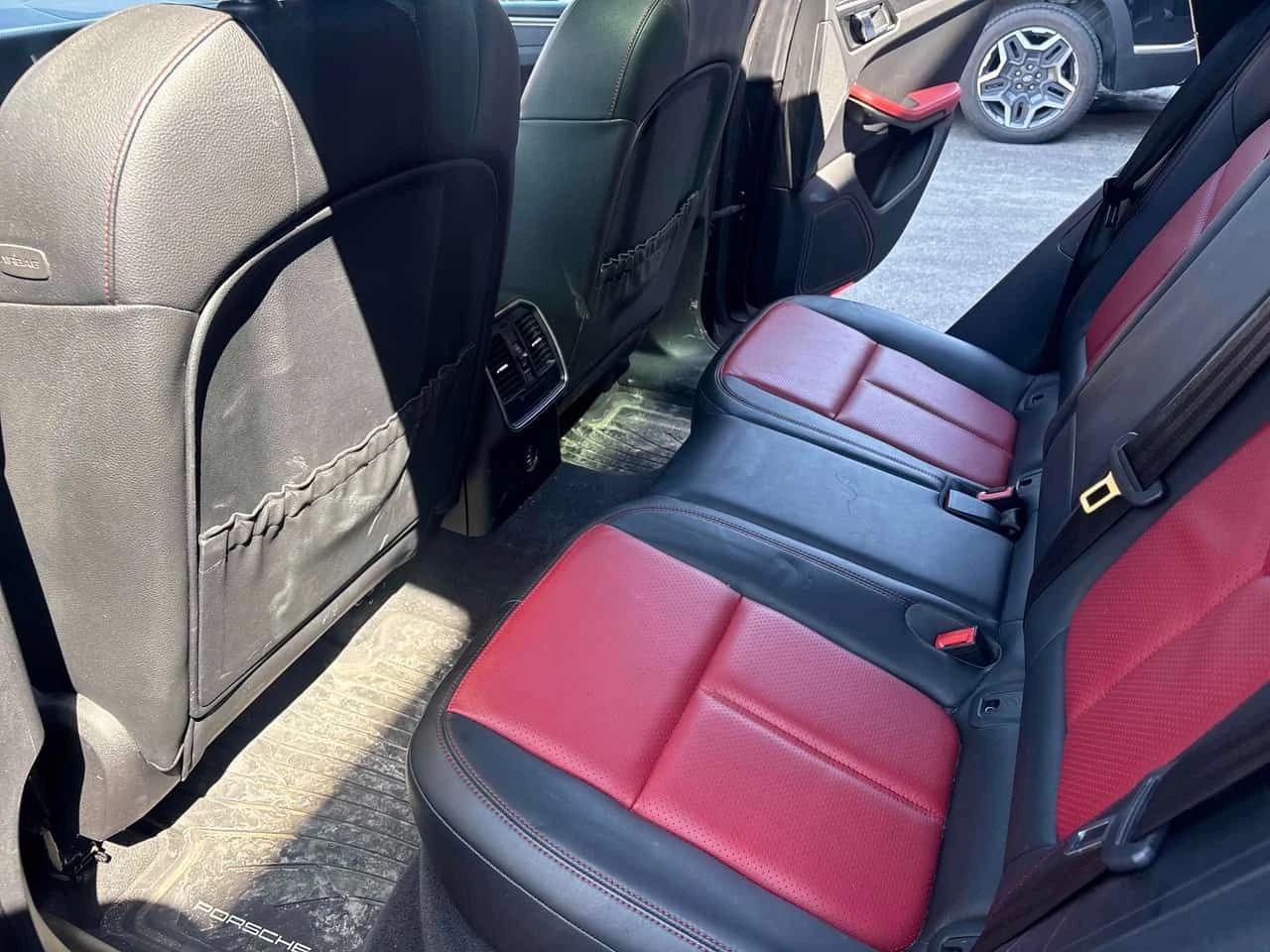 Porsche Macan KEYLESS * ПОДГРЕВ * ПАНОРАМА * ПАМЕТ * 2 КЛЮЧА, снимка 16 - Автомобили и джипове - 54254738