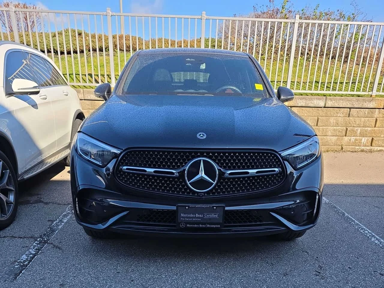 Mercedes-Benz GLC 300 COUPE AMG/ПАНОРАМА/360/ОТ MERCEDES, снимка 2 - Автомобили и джипове - 54461036
