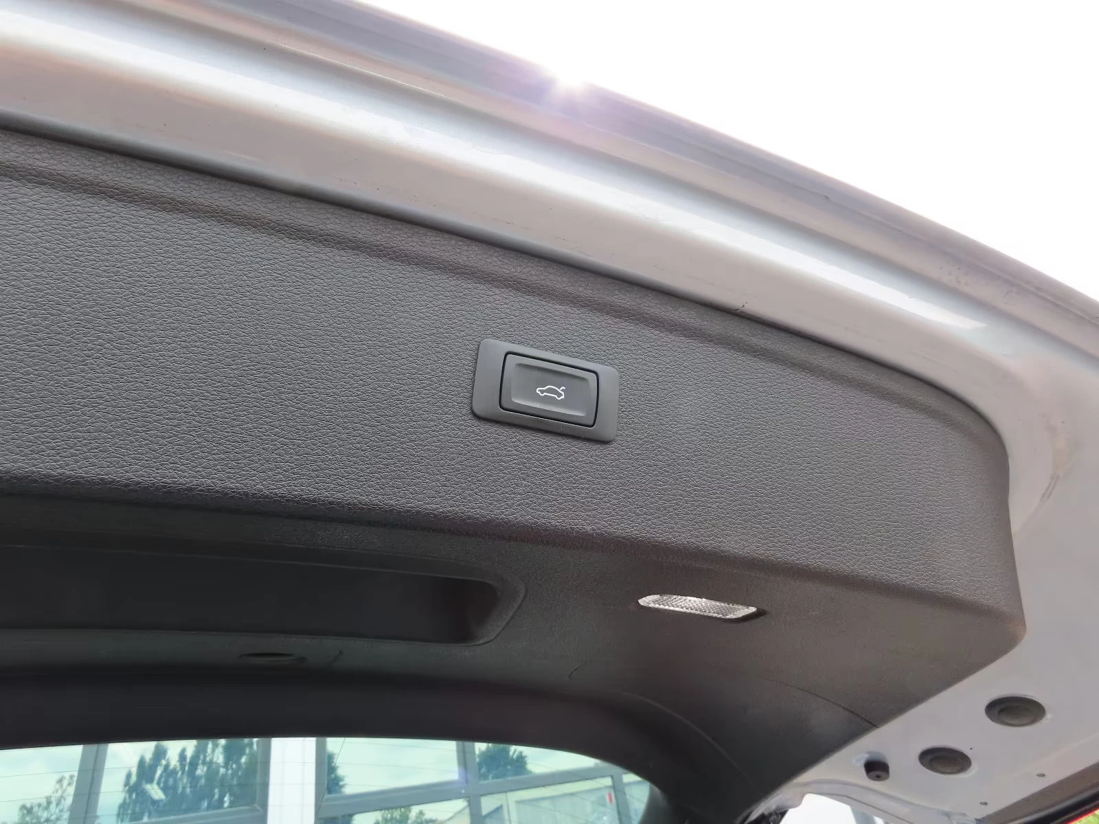 Audi Q5 40TDI/190HP/STRONIC/QUATTRO/LED/NAVI/KLESS/283q, снимка 16 - Автомобили и джипове - 54502041