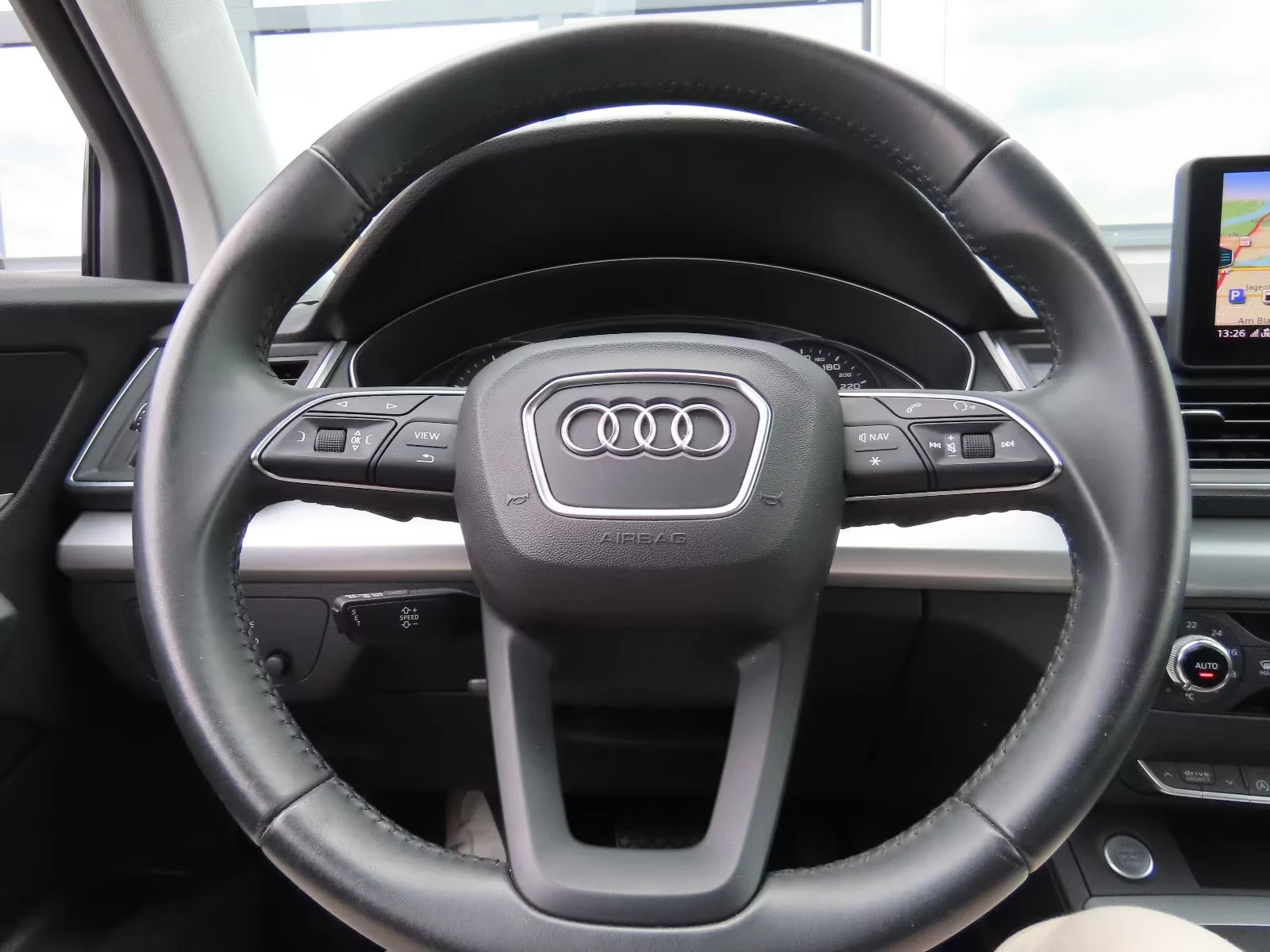 Audi Q5 40TDI/190HP/STRONIC/QUATTRO/LED/NAVI/KLESS/283q, снимка 8 - Автомобили и джипове - 54502041